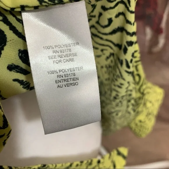 SOLD T TAHARI Yellow Tiger Animal Print Button Down - Picture 8 of 10